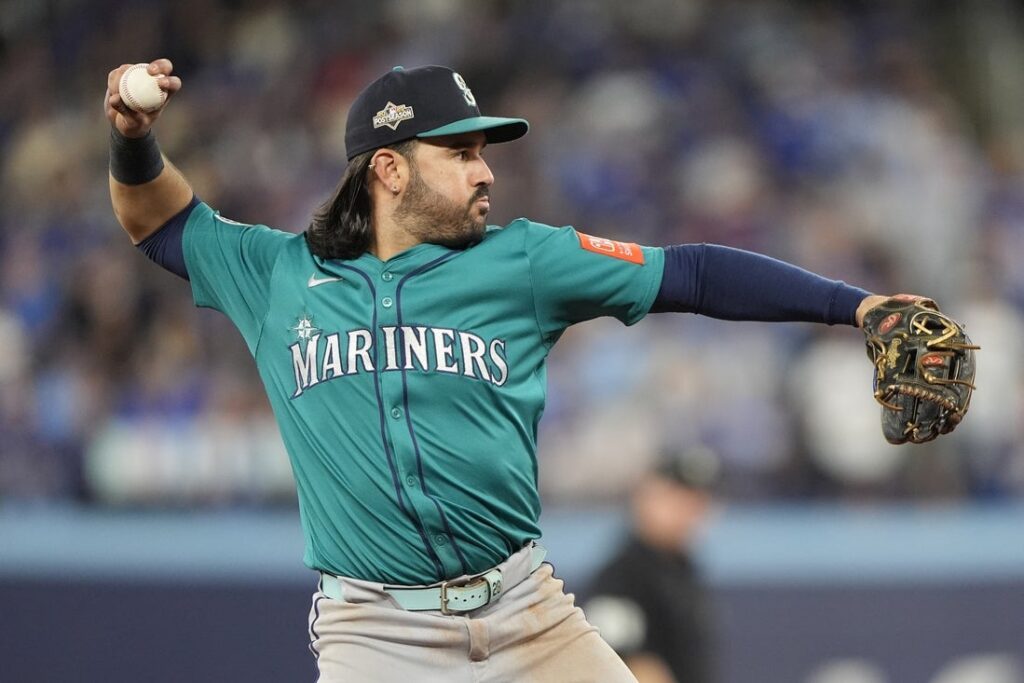 Reds officially add 3B Eugenio Suarez on one-year deal - Field Level Media - Professional sports content solutions | FLM